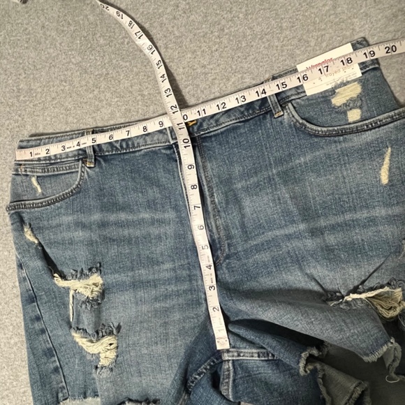 Wrangler 4” Frayed Denim Shorts Womens Plus Size 18 Distressed Raw Hem Boho - Picture 4 of 8